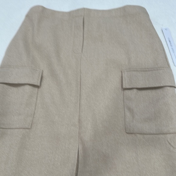 NWT Skirt Midi size L light tan light light khaki cargo packets - Picture 2 of 9